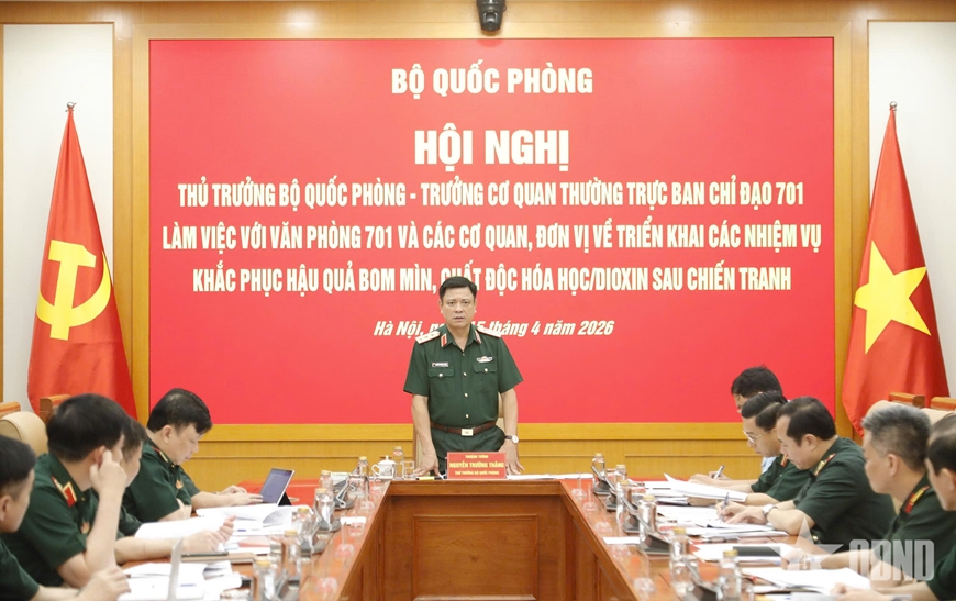 戦後の地雷・不発弾および化学物質被害の克服に関する任務を実施